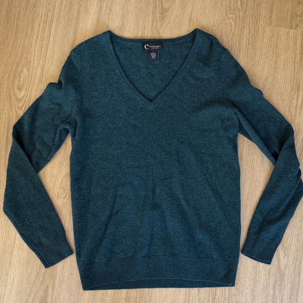 Women's V-Neck Sweater in Teal
